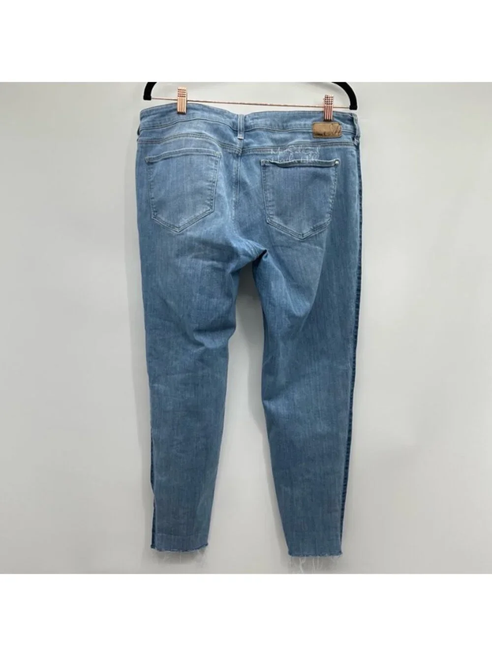 Mavi Side Stripe Raw Hem Ankle Cropped Jeans 31